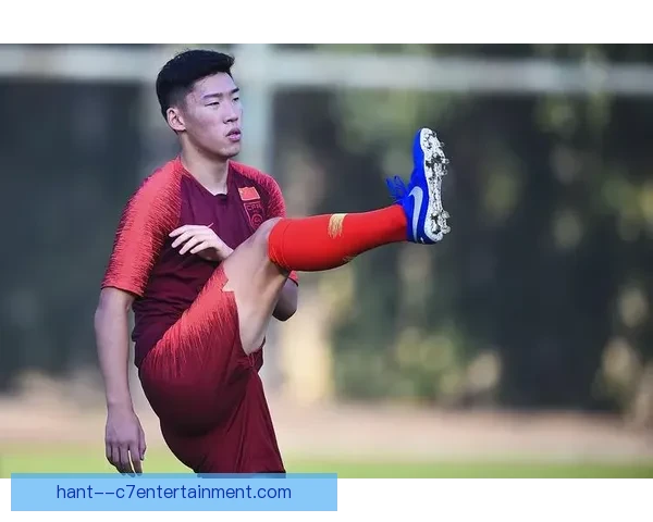 中国男足U19亚青赛顽强拼搏成功出线展现青年力量