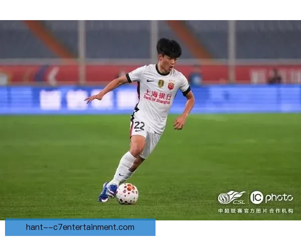 中超上海海港正式签约巴西边锋加强进攻实力