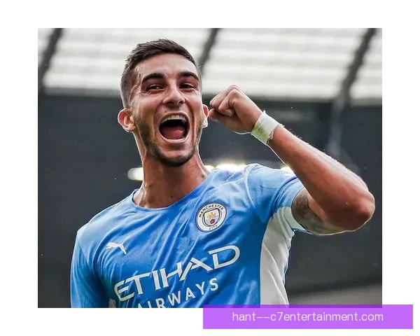 以保托雷斯加盟维拉后迅速坐稳防线核心引领后防蜕变成为球队稳定基石
